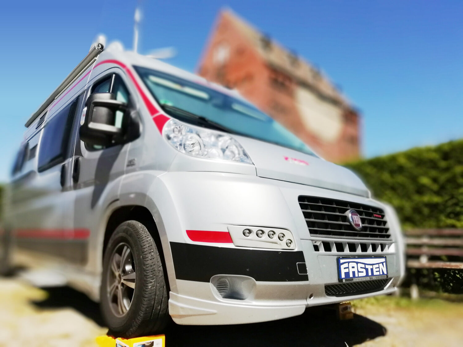 Fasten Caravan